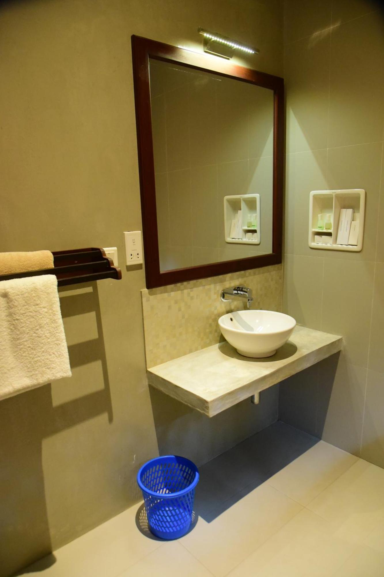 Tranquil Hotel Hikkaduwa Exterior photo
